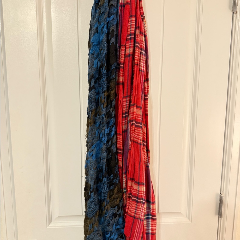 Women’s Scarfs